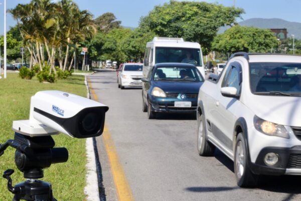 Identificação de Veículos OCR : ALPR21