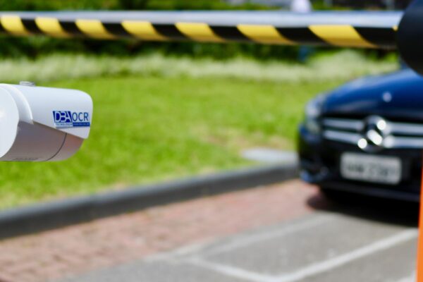 Identificação de Veículos OCR : ALPR23