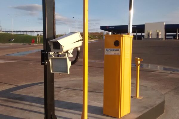 Identificação de Veículos OCR : ALPR4